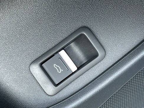 Used 2023 Audi Q4 e-tron Premium Plus w/ Premium Plus image 67