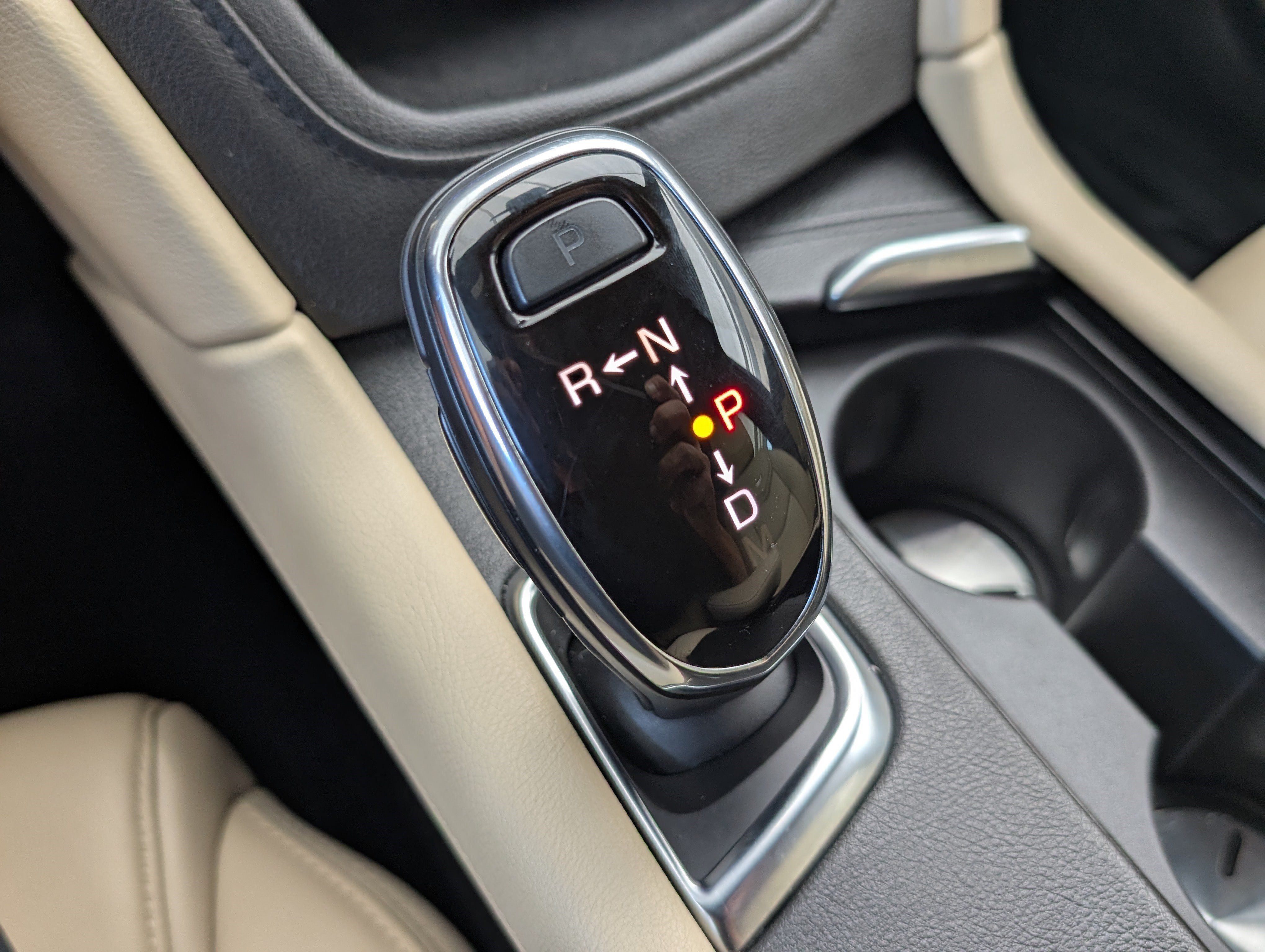 Used 2018 Cadillac XT5 Premium Luxury w/ LPO, Wheel Lock Package FWD image 32