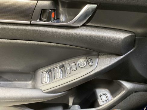 Used 2020 Honda Accord Sport image 23