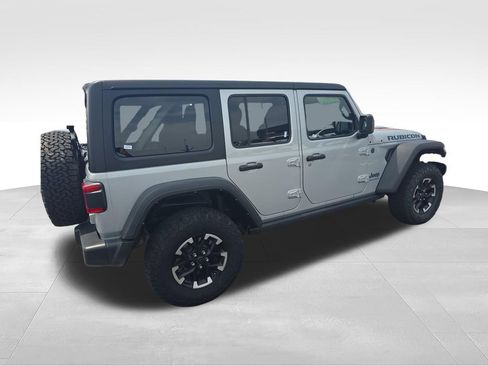 Used 2024 Jeep Wrangler Unlimited Rubicon 4xe AWD/4WD image 5