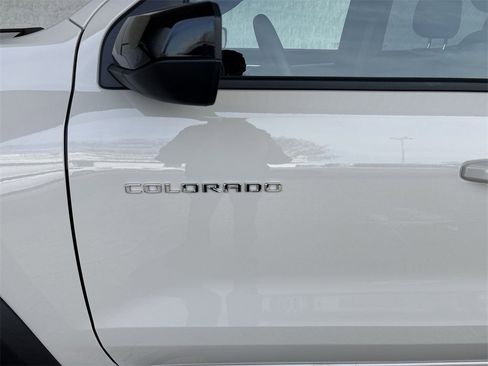 Certified 2026 Chevrolet Colorado ZR2 image 32
