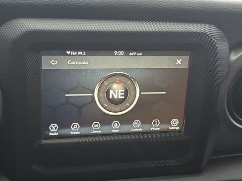 Used 2023 Jeep Wrangler Sport S image 23