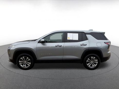 Used 2025 Chevrolet Equinox LT image 9