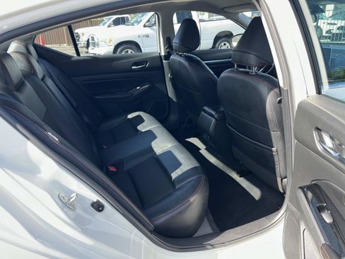 Used 2023 Nissan Altima 2.5 SR image 29