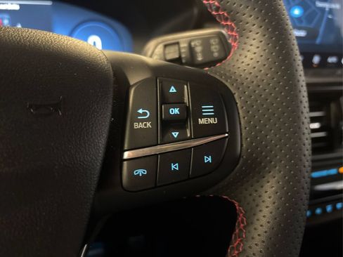 Certified 2023 Ford Escape ST-Line Elite AWD/4WD image 33