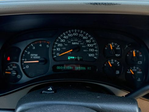 Used 2003 Chevrolet Silverado 2500 LS AWD/4WD image 12
