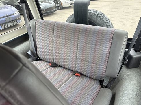 Used 1998 Jeep Wrangler Sport image 21