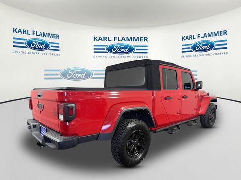 Used 2021 Jeep Gladiator Sport AWD/4WD image 4
