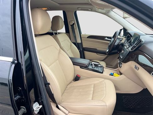 Used 2017 Mercedes-Benz GLE 350 4MATIC image 29
