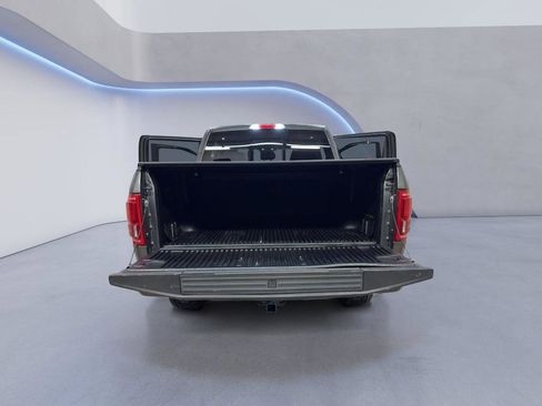 Used 2017 Ford F150 Platinum w/ Equipment Group 701A Luxury image 12