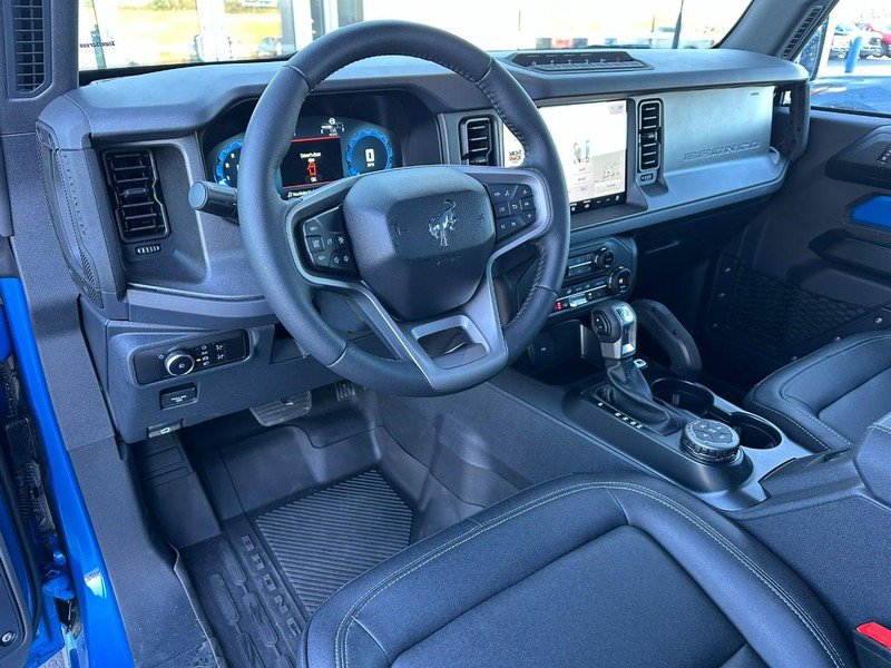 Used 2025 Ford Bronco Badlands AWD/4WD image 10