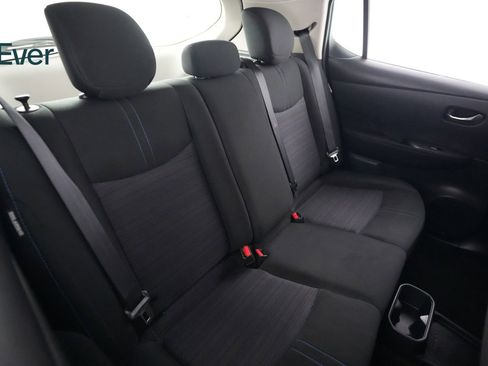 Used 2025 Nissan Leaf S FWD image 5