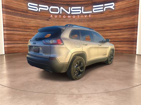 Used 2020 Jeep Cherokee Latitude Plus image 7