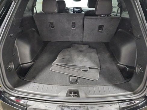 Used 2025 Chevrolet Blazer LT AWD/4WD image 18