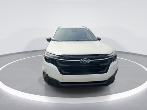 Used 2025 Subaru Forester Touring w/ Popular Package - Touring image 3