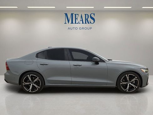 Used 2024 Volvo S60 B5 Plus w/ Climate Package image 7