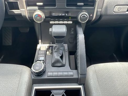 Used 2025 Toyota 4Runner SR5 AWD/4WD image 18