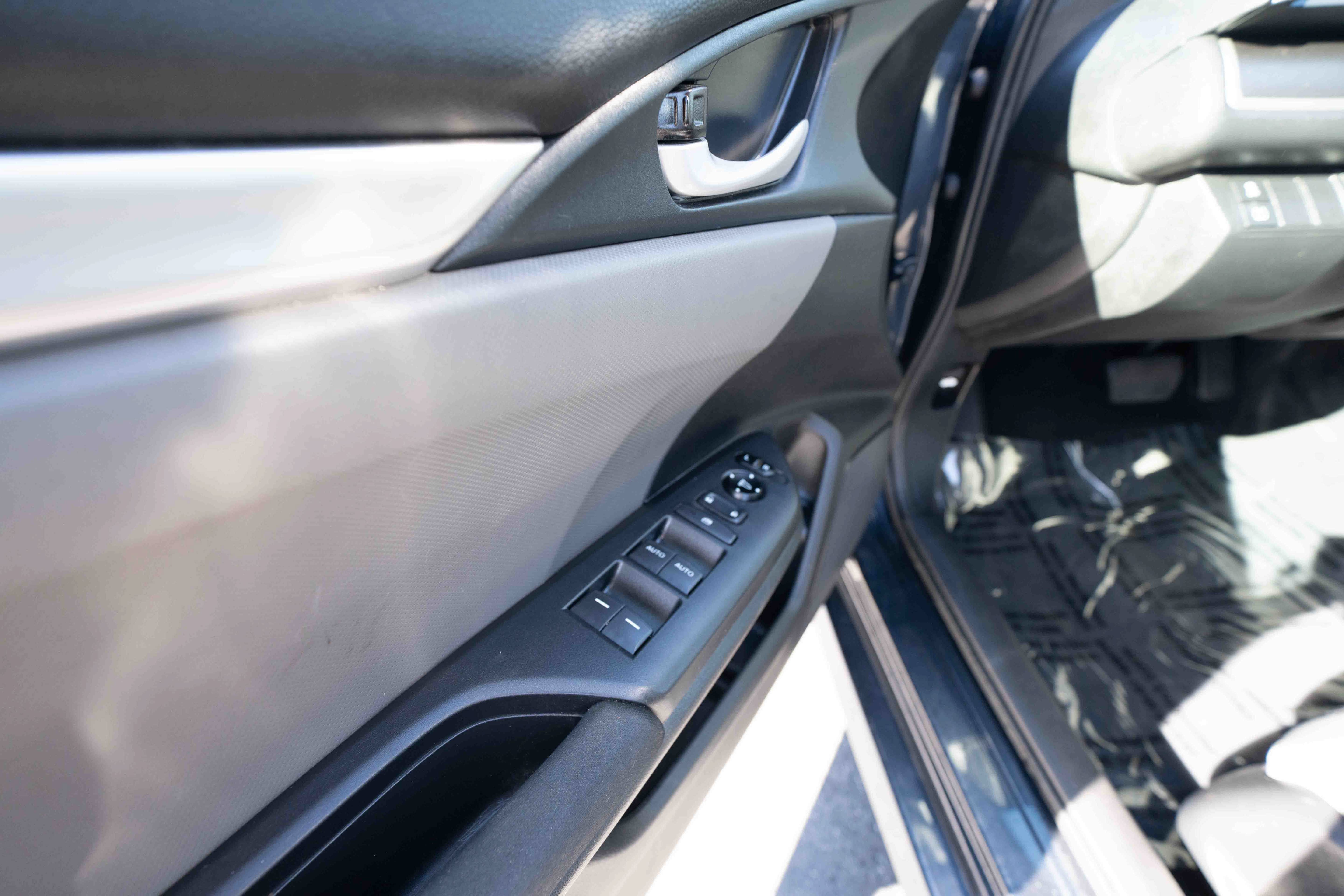 Used 2018 Honda Civic LX image 7