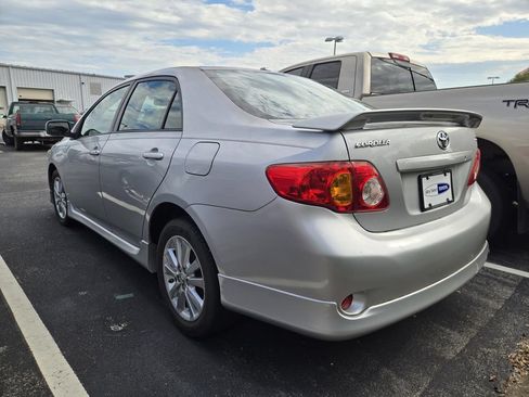 Used 2010 Toyota Corolla S FWD image 4