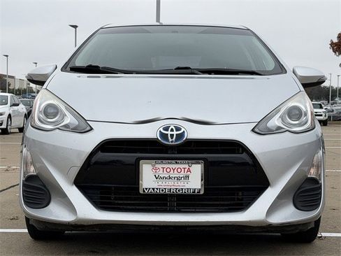 Used 2016 Toyota Prius C Four image 7
