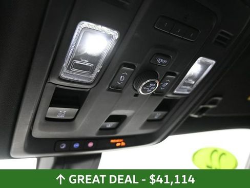 Used 2021 GMC Yukon Denali w/ Denali Premium Package AWD/4WD image 39