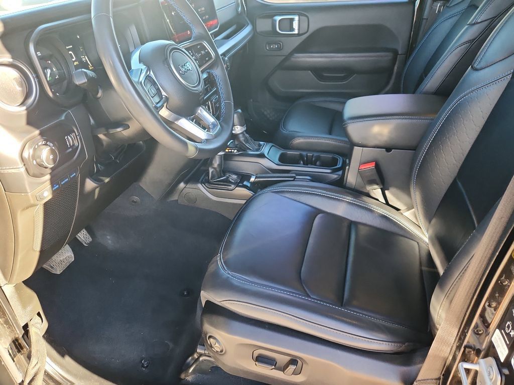 Used 2024 Jeep Wrangler High Altitude AWD/4WD image 7