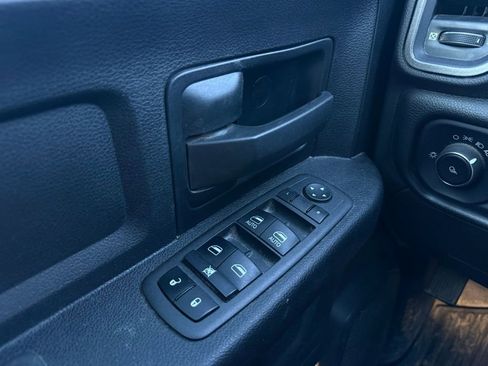 Used 2022 RAM 3500 Tradesman image 12