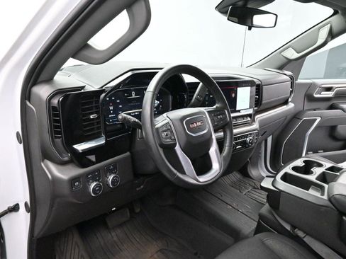 Used 2024 GMC Sierra 1500 Elevation image 13