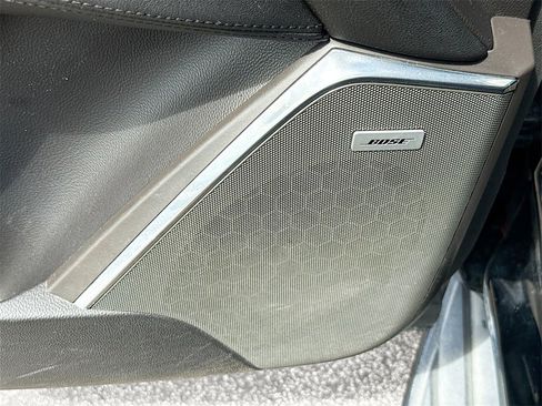 Used 2018 Cadillac Escalade Luxury image 20