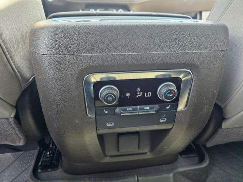 Used 2022 Chevrolet Tahoe LT w/ Luxury Package RWD image 55