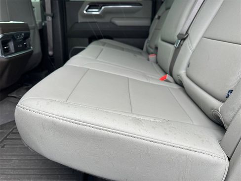 Used 2024 GMC Sierra 2500 SLT w/ SLT Premium Package image 21