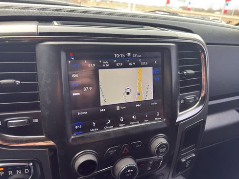 Used 2018 RAM 1500 Sport image 16