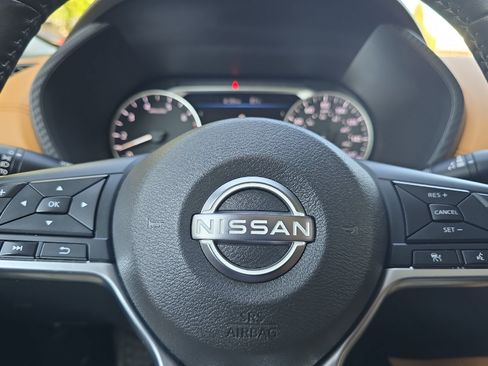 Used 2025 Nissan Sentra SV w/ SV Premium Package FWD image 22