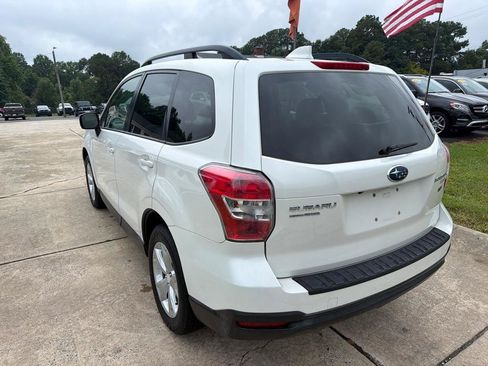 Used 2016 Subaru Forester 2.5i Premium w/ Popular Package #1 AWD/4WD image 10