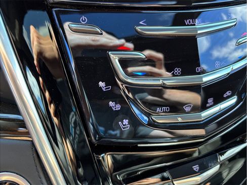 Used 2020 Cadillac Escalade Platinum AWD/4WD image 37