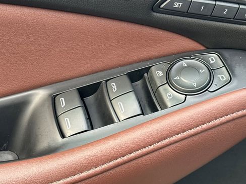 Used 2021 Buick Enclave Avenir w/ Avenir Technology Package image 14