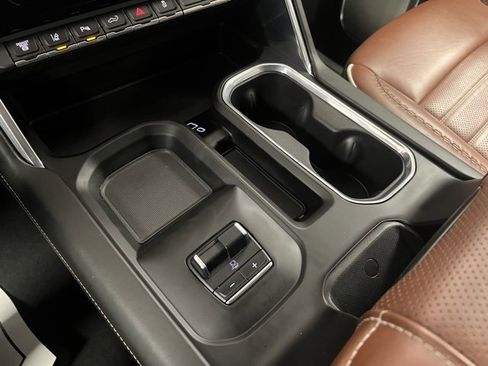 Used 2024 GMC Sierra 3500 Denali Ultimate image 39