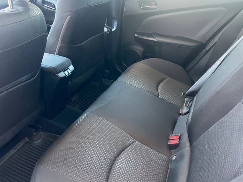 Certified 2022 Toyota Prius LE image 9