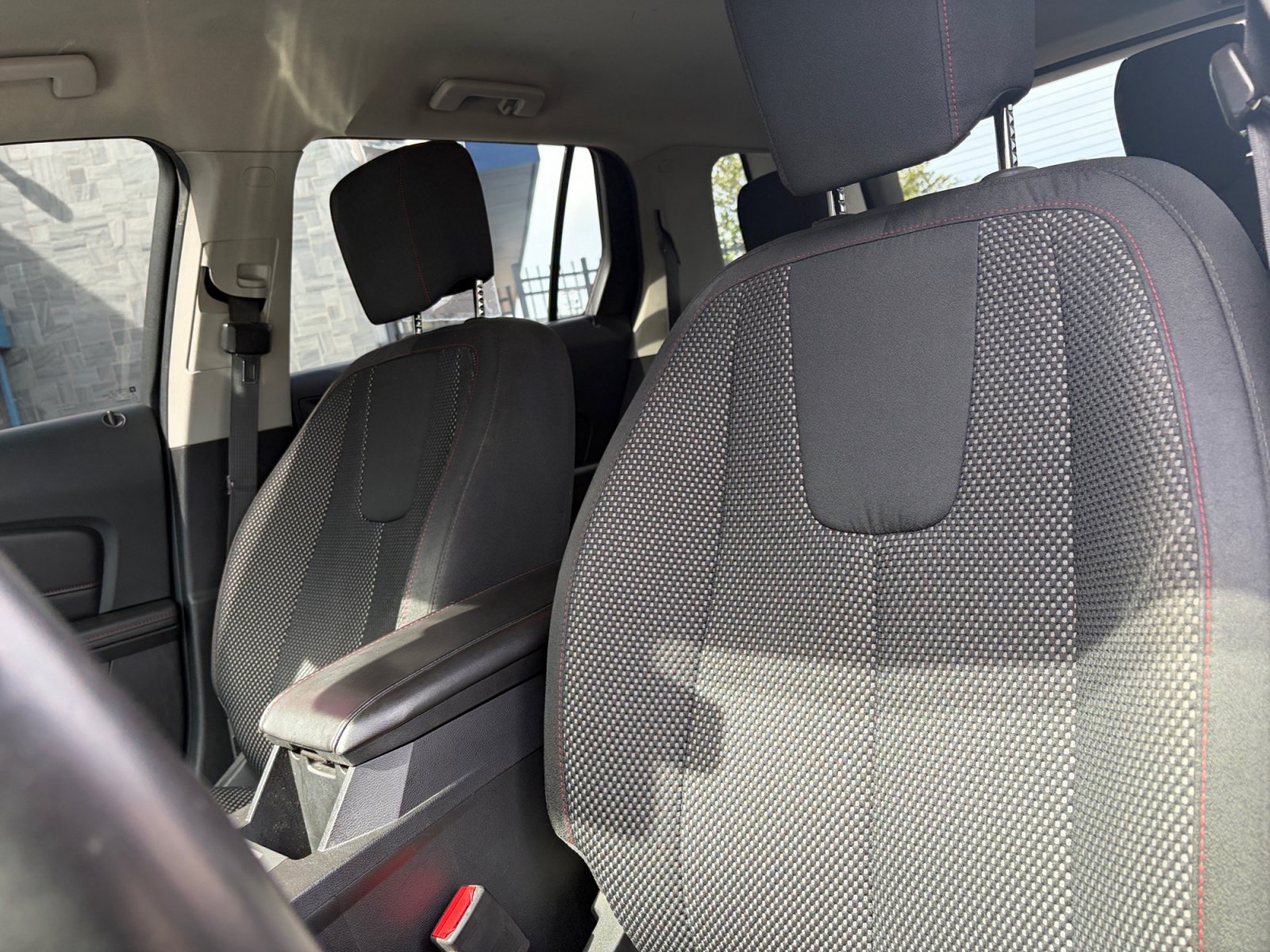 Used 2014 GMC Terrain SLE AWD/4WD image 13