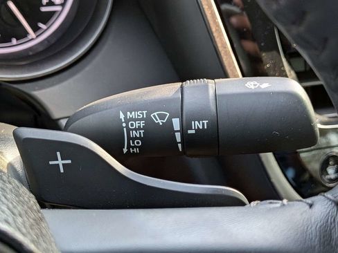 Used 2024 Toyota Camry SE FWD image 30