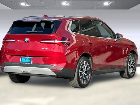 Used 2025 BMW X3 xDrive30i w/ Premium Package image 9