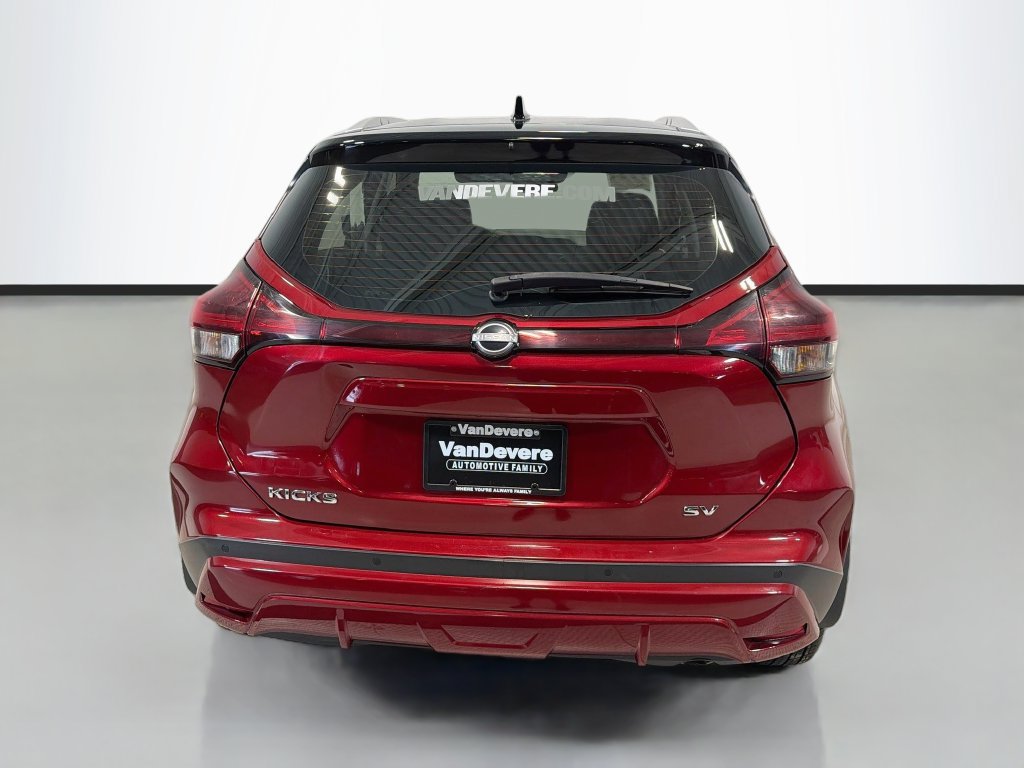 Used 2023 Nissan Kicks SV FWD image 8