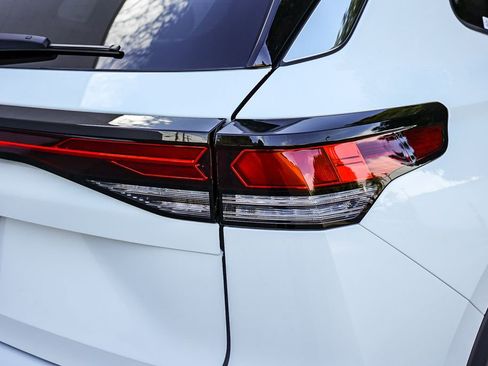 New 2026 Volkswagen Tiguan S image 11