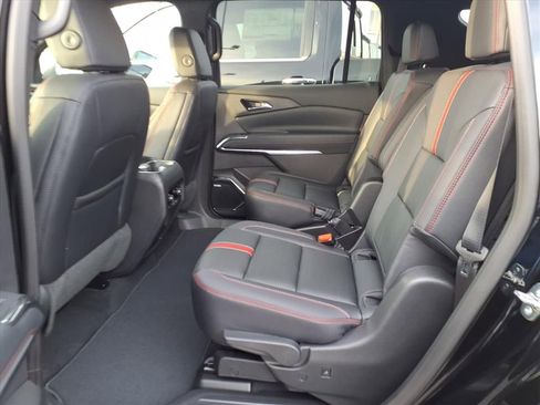 New 2026 Chevrolet Traverse RS w/ LPO, Floor Liner Package image 12