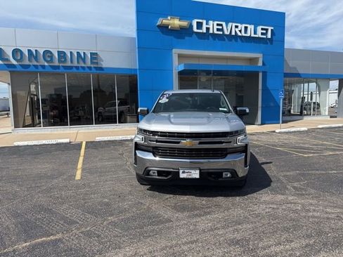 Used 2021 Chevrolet Silverado 1500 LT AWD/4WD image 2