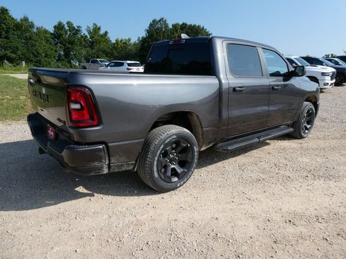 New 2026 RAM 1500 Express AWD/4WD image 5