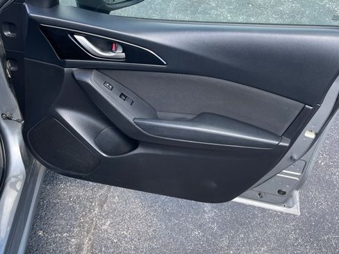 Used 2015 MAZDA MAZDA3 i Sport FWD image 22
