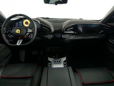Used 2025 Ferrari Purosangue AWD/4WD image 34