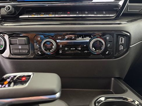 New 2026 Chevrolet Silverado 1500 ZR2 AWD/4WD image 12