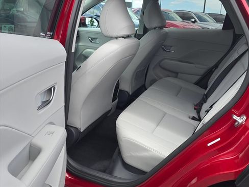 Used 2024 Hyundai Kona Limited AWD/4WD image 12